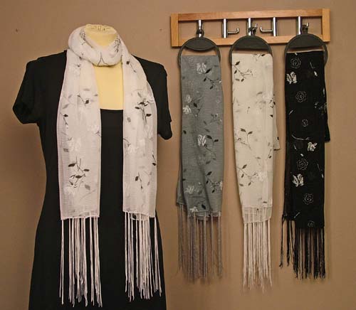 Ladies Rose Design Scarf