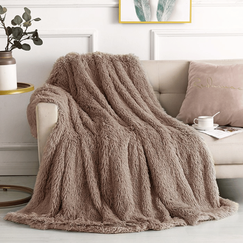 Blankets & Throws